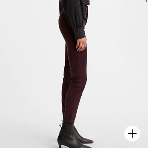 Levi’s Wedgie Skinny Plush Burgundy Corduroy Jeans Size 32 High Rise - Picture 2 of 8